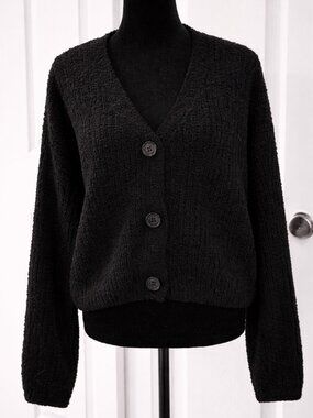 No Boundaries XL Black Textured Cardigan | Cozy Button Front V-Neck Sweater